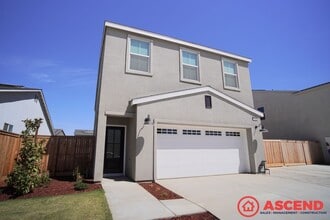 Building Photo - 3316 Laurel Hl Ln