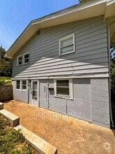Building Photo - 1238 S Claremont Ave
