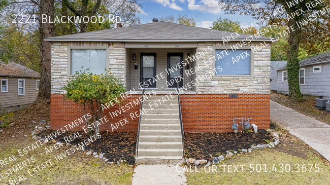 Foto del edificio - 2221 Blackwood Rd
