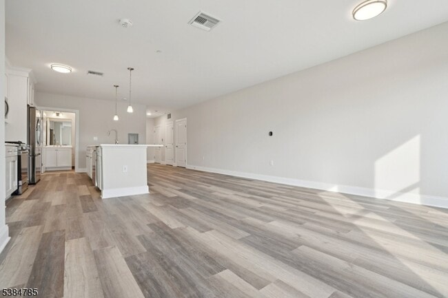 Foto del edificio - 246 Main St