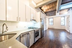 Primary Photo - 81 Clifton Pl