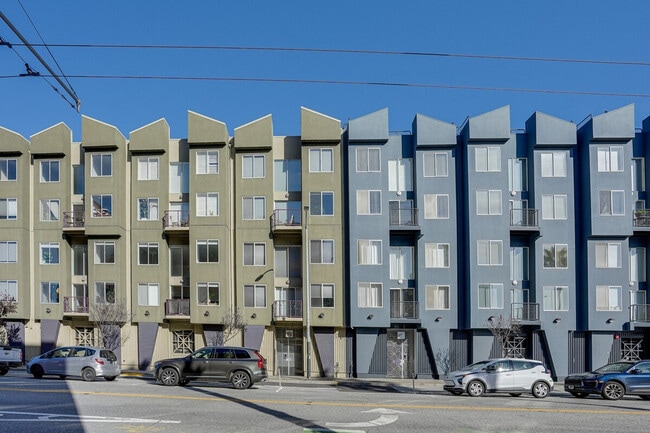 Building Photo - 655 5th St
