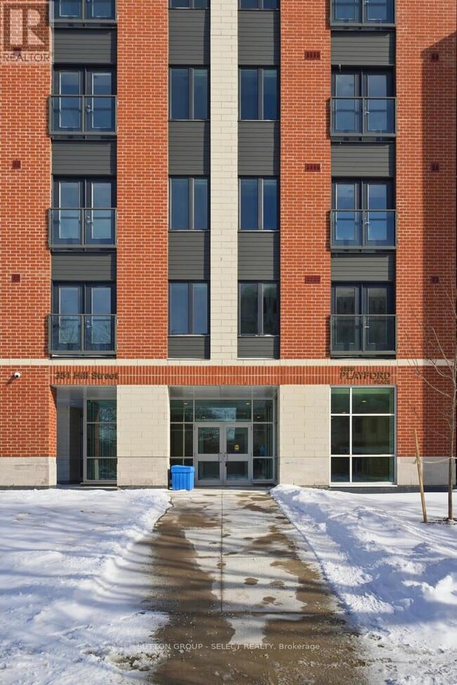 Building Photo - 351 Hill St