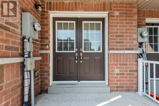 Building Photo - 626 KRAWCHUK CRESCENT