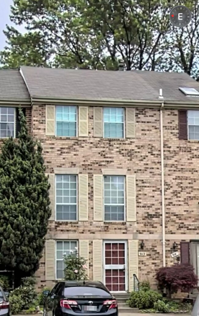 Foto del edificio - 9113 Glenville Rd
