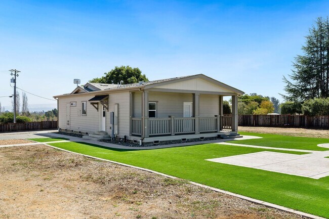 Foto del edificio - 517 Calabasas Rd