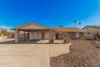 Building Photo - 5505 W Sunnyslope Ln