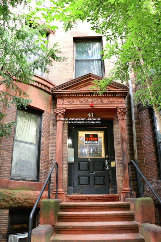 Building Photo - 41 Bay State Rd