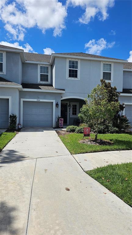 Building Photo - 7204 Grand Elm Dr