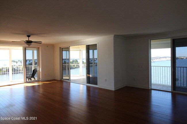 Foto del edificio - 500 Sail Ln