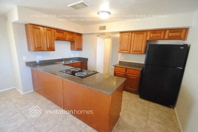 Building Photo - 3502 W Acoma Dr