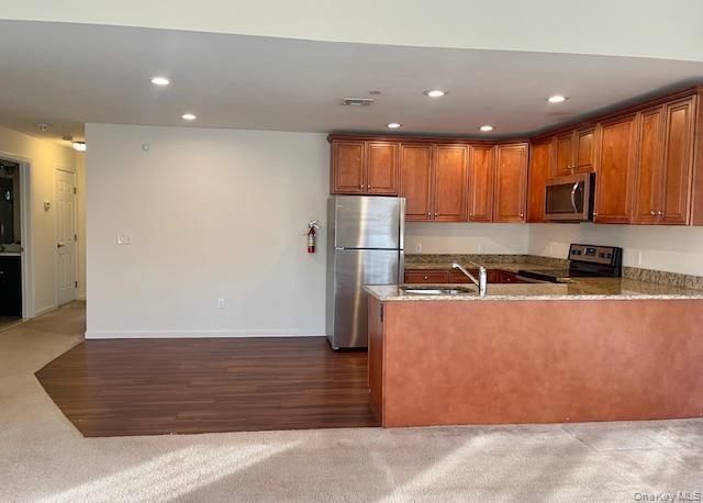 Building Photo - 46 Islip Ave