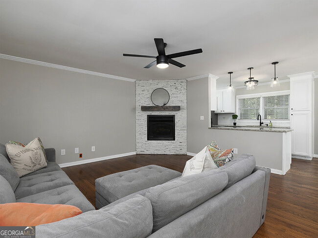 Foto del edificio - 3249 Howell Dr