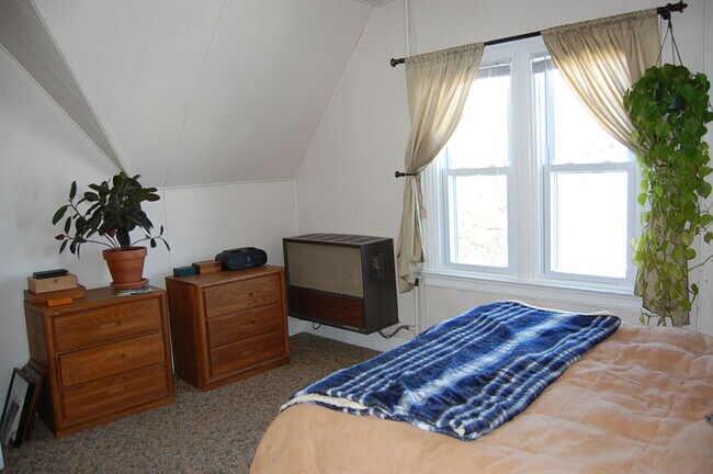 Foto del edificio - 100 Elmgrove Ave