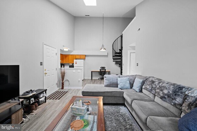 Building Photo - 1115 Tristram Cir