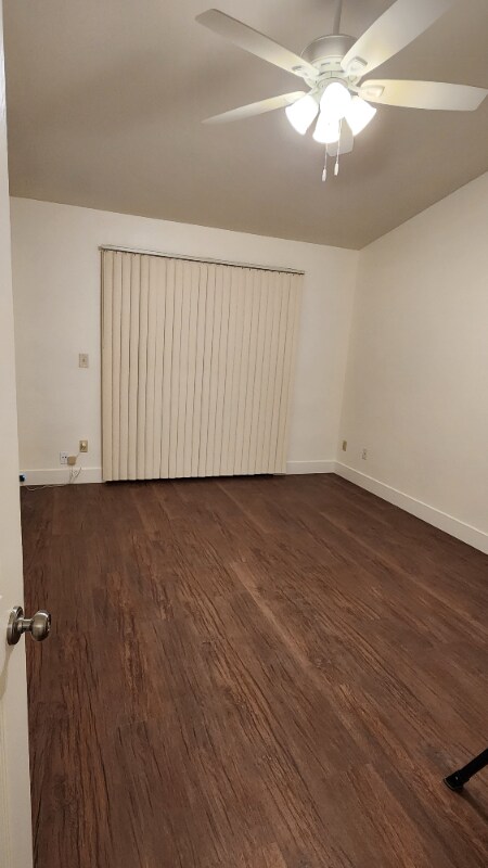 Foto del edificio - 4575 Bomark Way