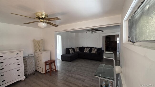 Foto del edificio - 208 Glenmere Rd