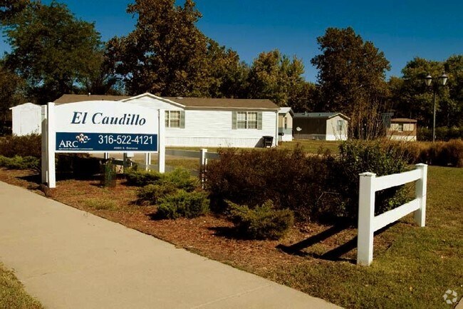 Building Photo - El Caudillo