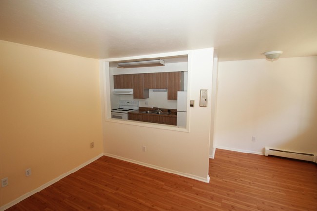 Building Photo - 2035 S Josephine St
