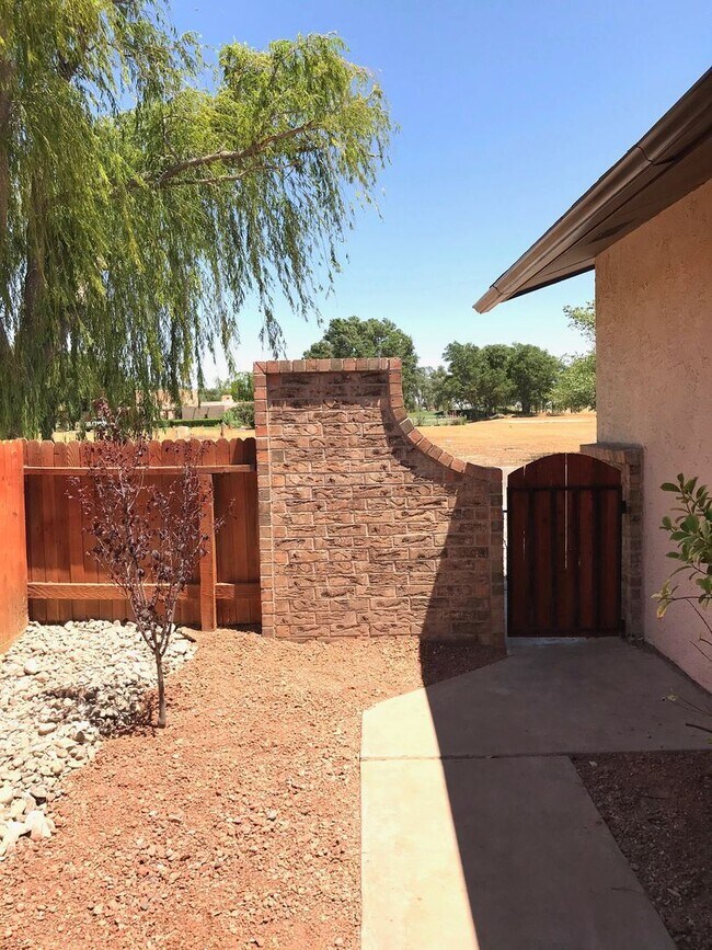 Building Photo - 2 br, 2 bath House - 32-A Bent Tree