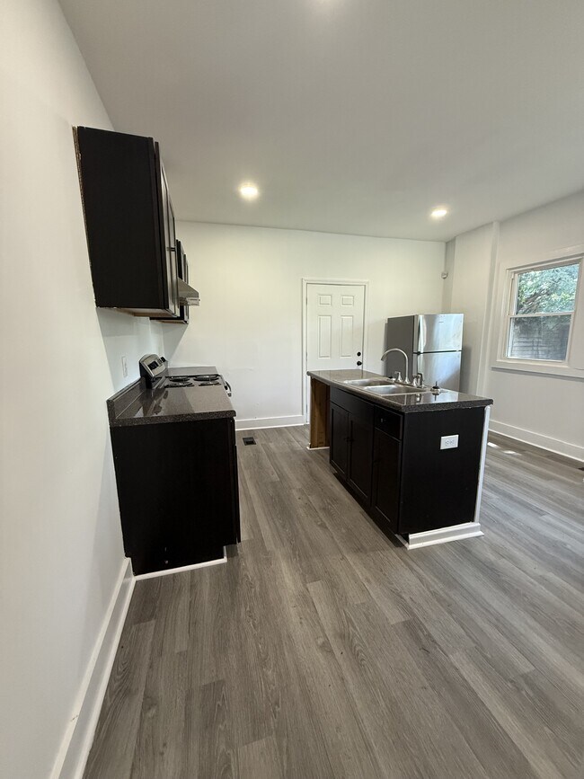 Foto del edificio - 1031 Cotton Ave SW