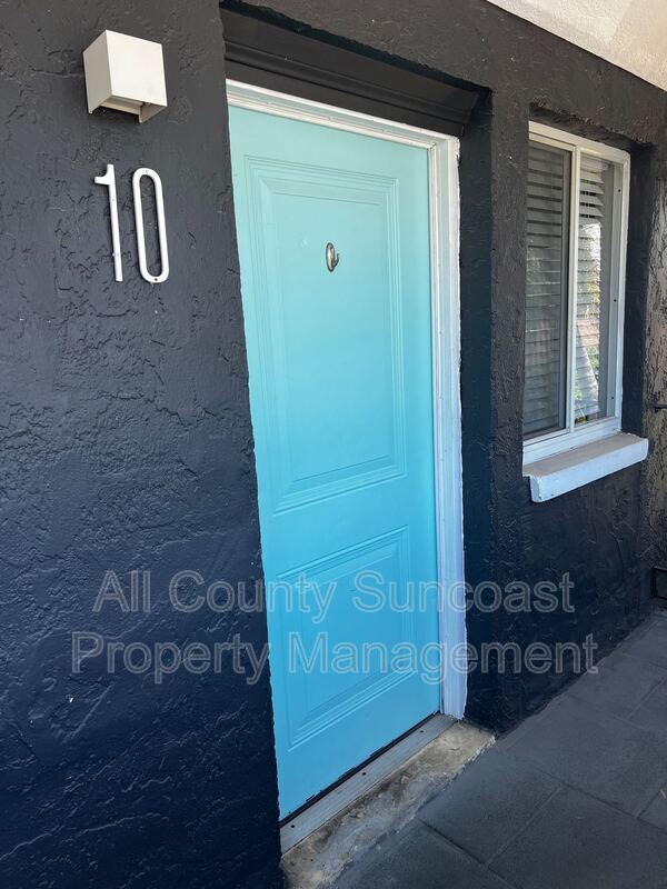 Building Photo - 1200 70th St N