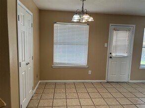 Building Photo - 3223 Amber Meadow Dr