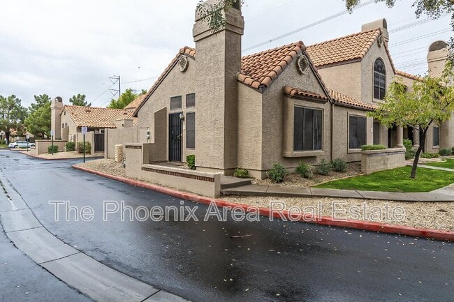 Building Photo - 3491 N Arizona Ave