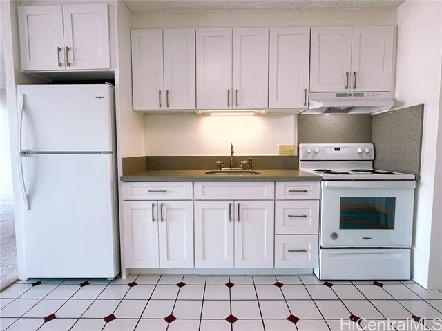 Primary Photo - 1655 Makaloa St