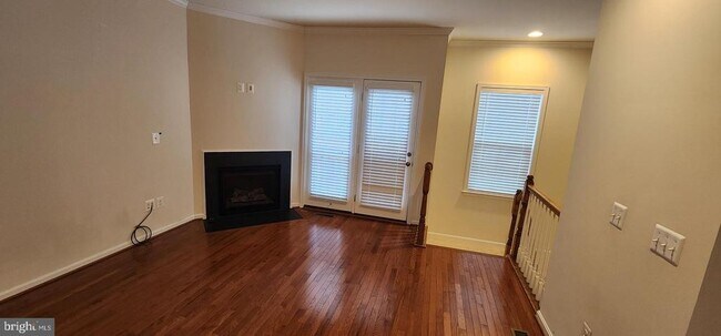 Foto del edificio - 21764 Harroun Terrace