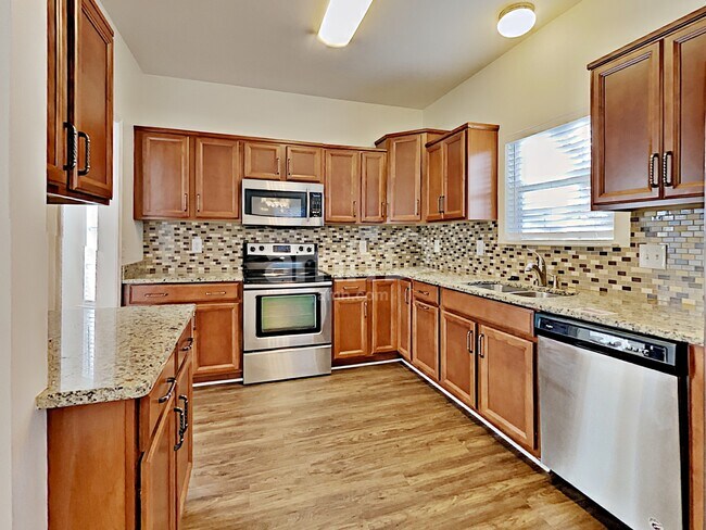 Building Photo - 141 Claybrook Ln