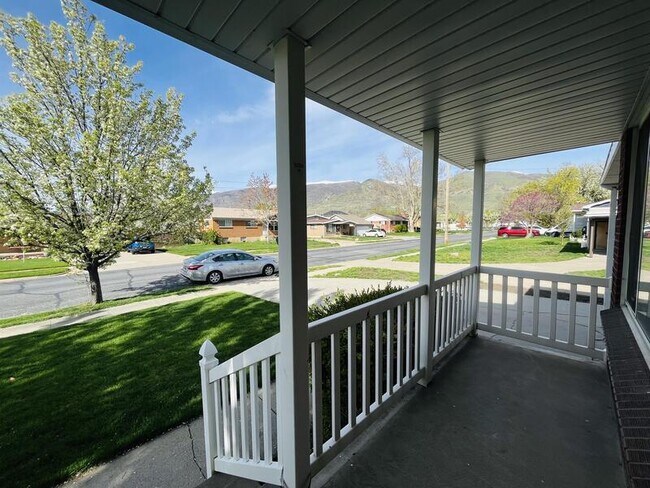 Photo - 187 W 1400 N House