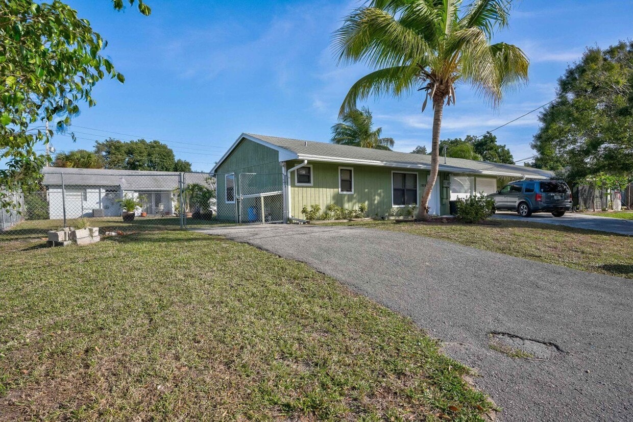 1909 Wheeler Rd, North Palm Beach, FL 33408 Townhome Rentals in North Palm Beach FL