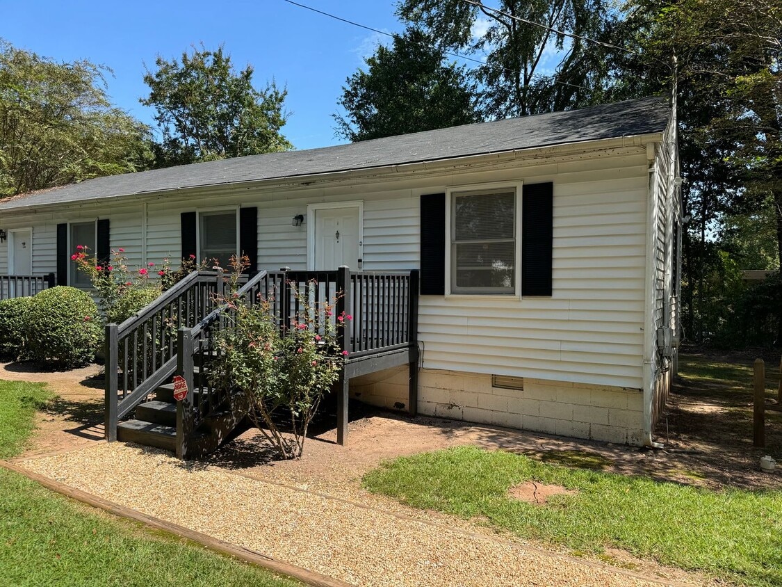 Milledge Ave Ext 1693/1695 - Milledge Ave Ext 1693/1695