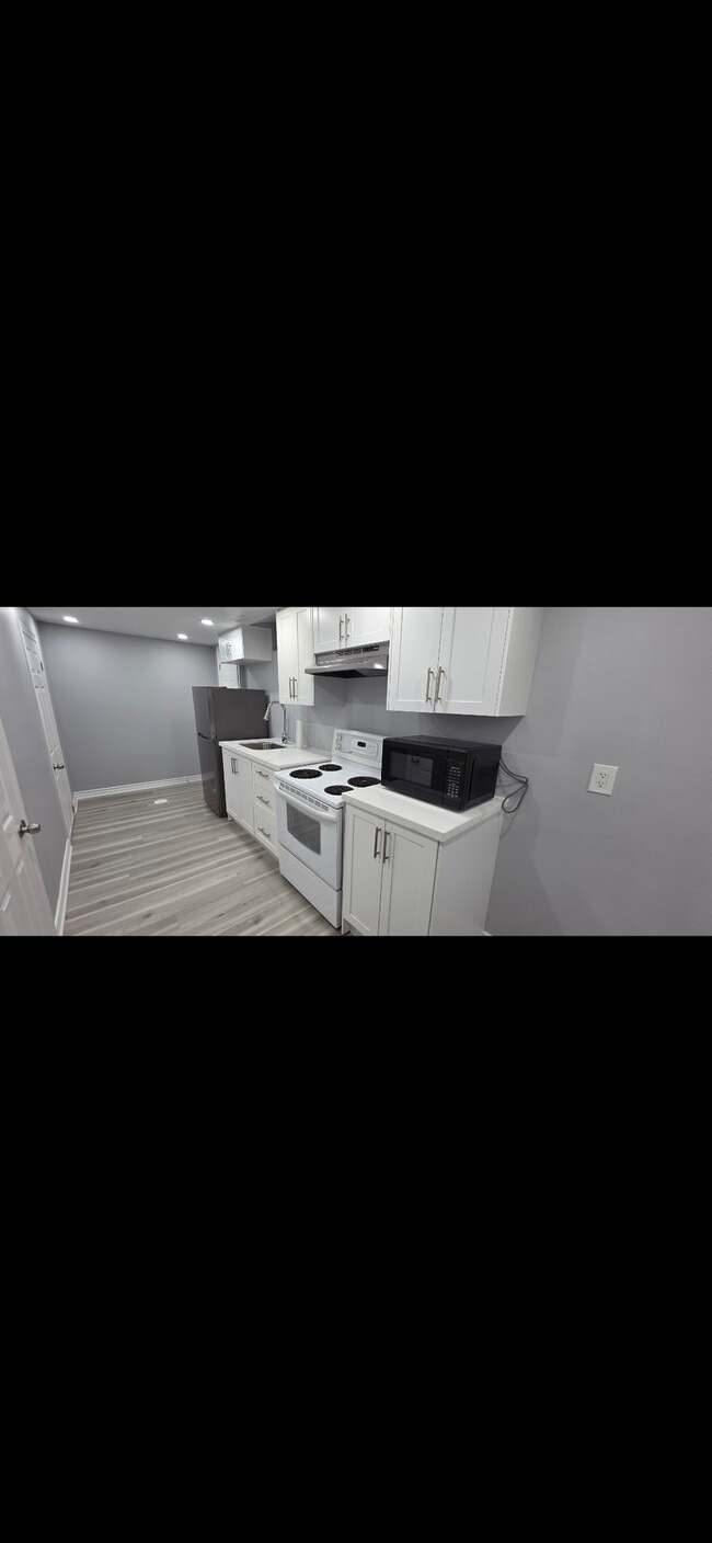 Building Photo - 119 Burrows Hall Blvd