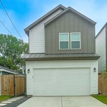 Building Photo - 3727 Dreyfus St