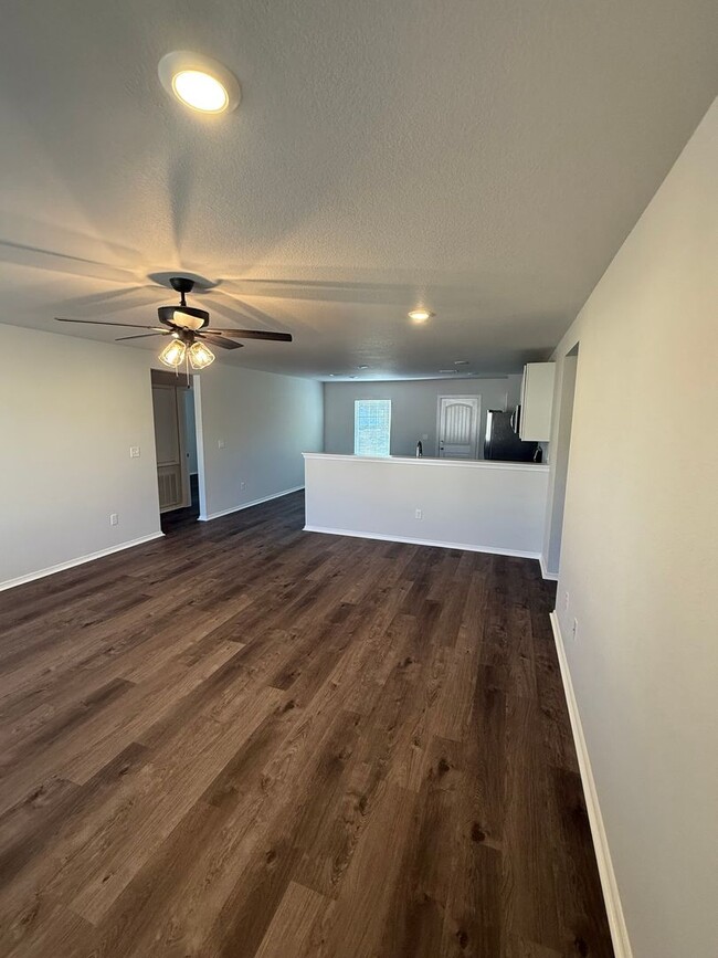 Building Photo - *$99 Rent + Amazon CASH!* Brand New -  Three Bedroom | Two Bathroom Home in Benton