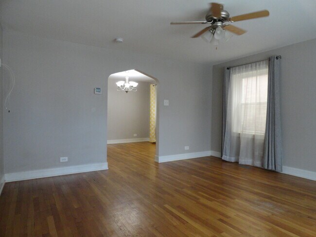 Foto del edificio - 1410 Maple Ave