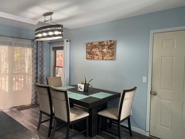 Foto del edificio - 5106 Quail Ln