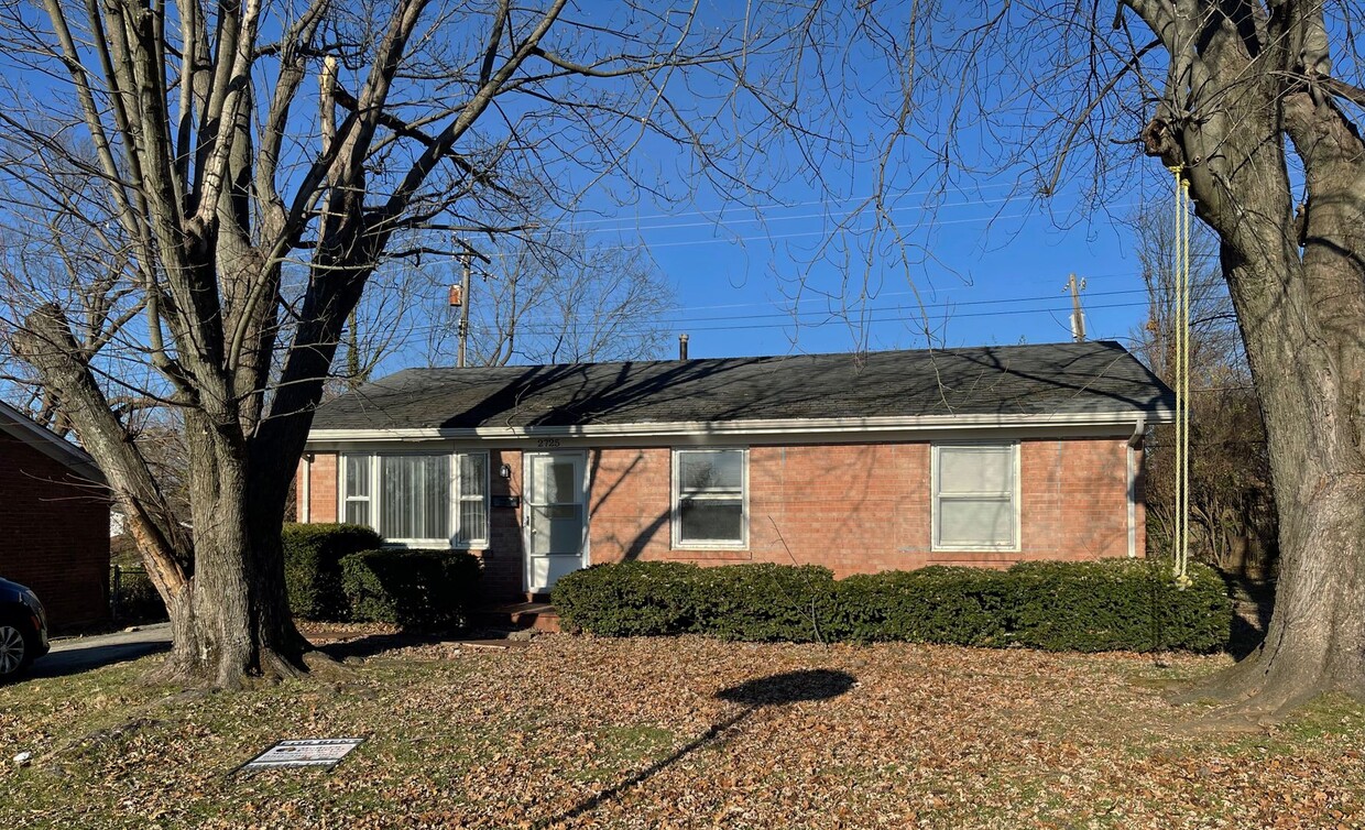 Nice 3 BR House in South Lexington! W/D Hookups, Off-Street Parking, Pets Ok! - Nice 3 BR House in South Lexington! W/D Hookups, Off-Street Parking, Pets Ok!