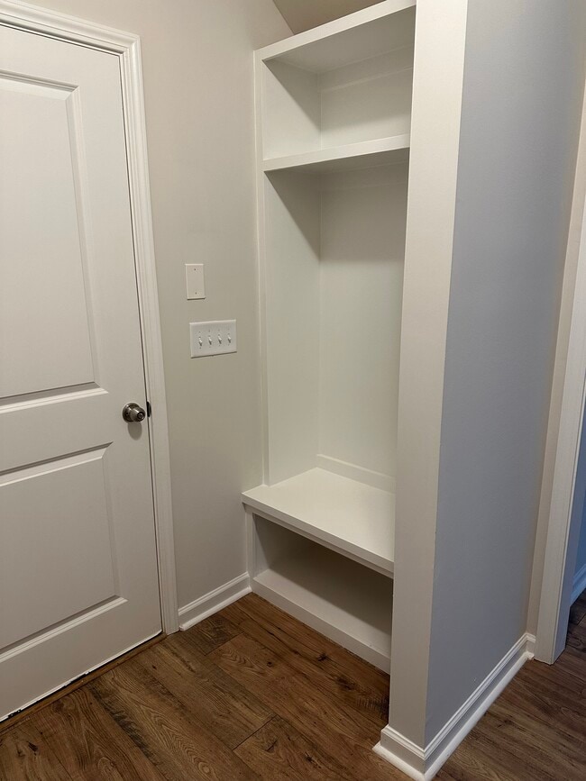 Photo - Athens House