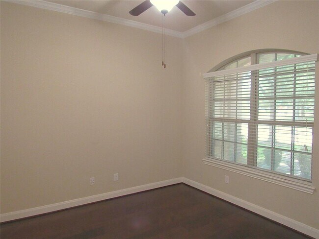 Building Photo - 13902 Desert Trace Ct