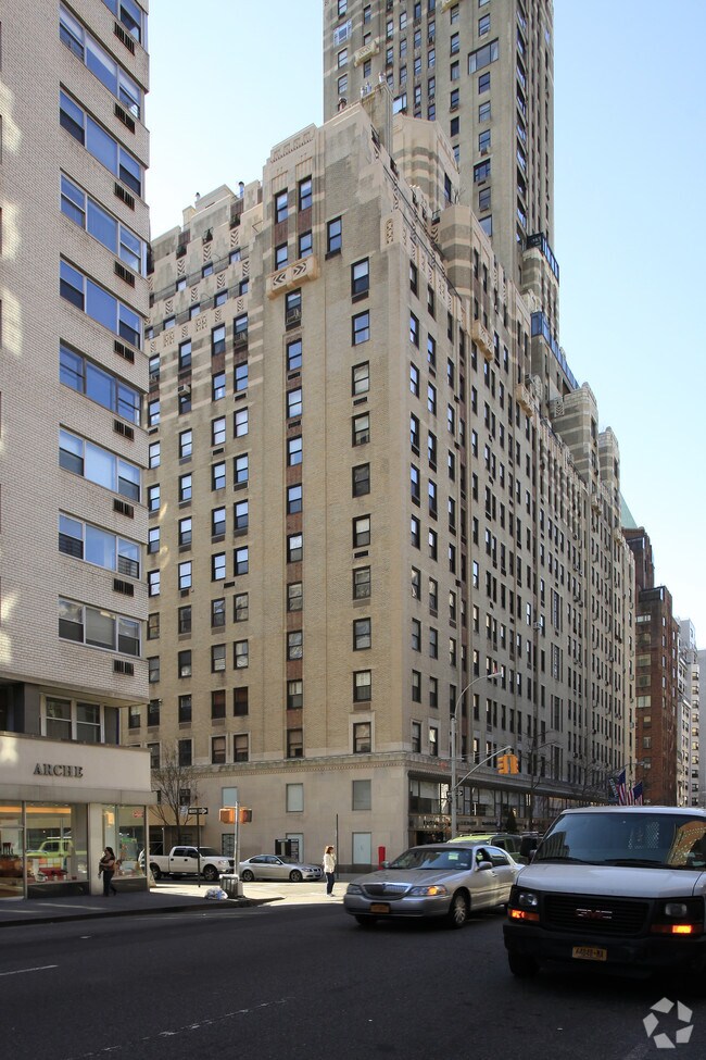 Carlyle House Apartments in New York, NY