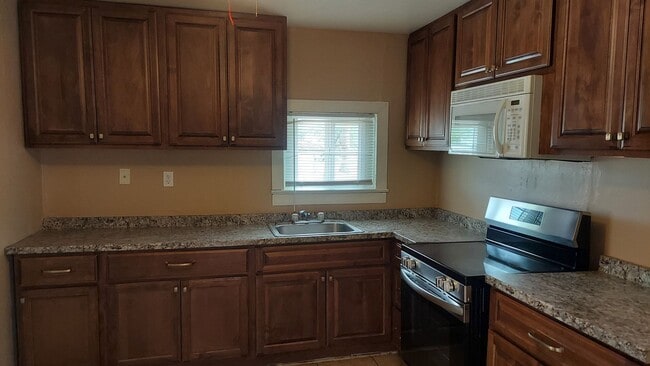Foto del edificio - ADORABLE LAVEEN BUNGALOW!