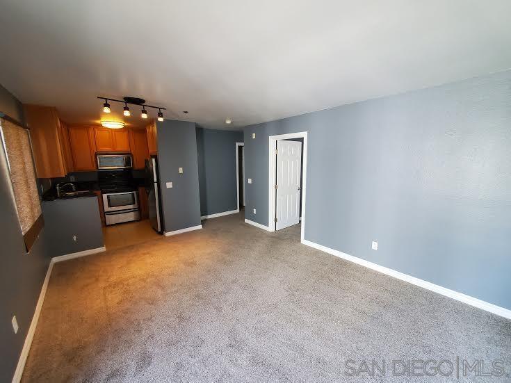 Foto principal - 4077 Third Ave