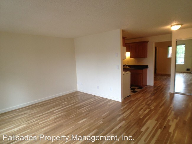 Building Photo - 715 SE 29th Ave