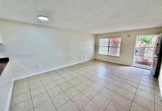 Foto del edificio - 291 NW 177th St