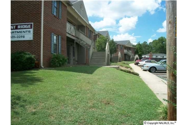 Building Photo - West Ridge Apartments