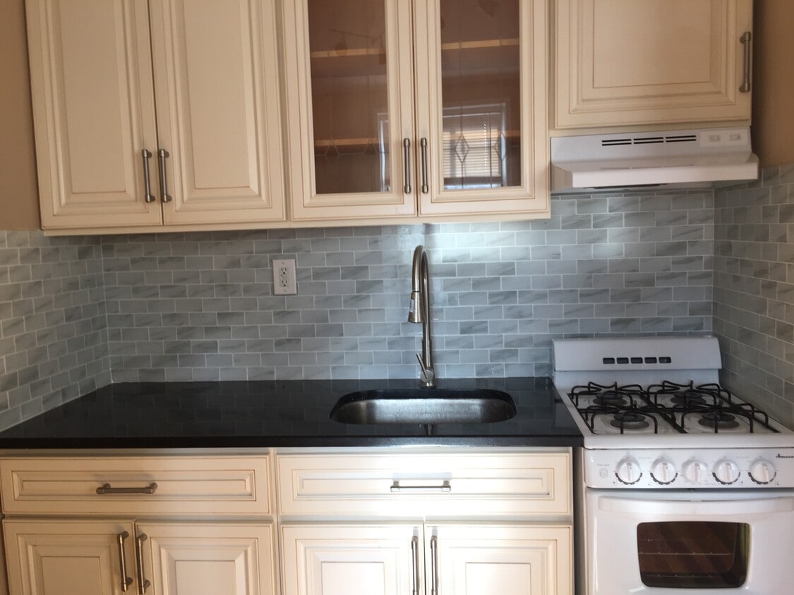 Foto principal - 1151 Brighton Beach Ave