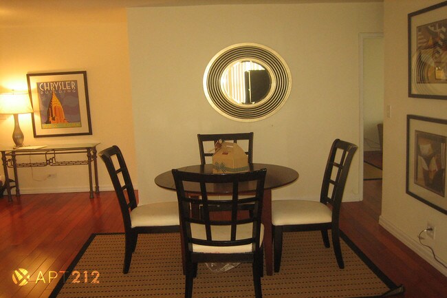 Building Photo - 279 E 44th St